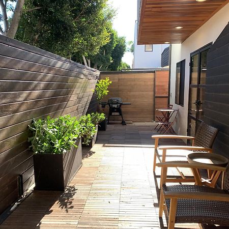 Venice Beach Studio With Large Private Patio Steps To The Beach Лос-Анджелес Экстерьер фото