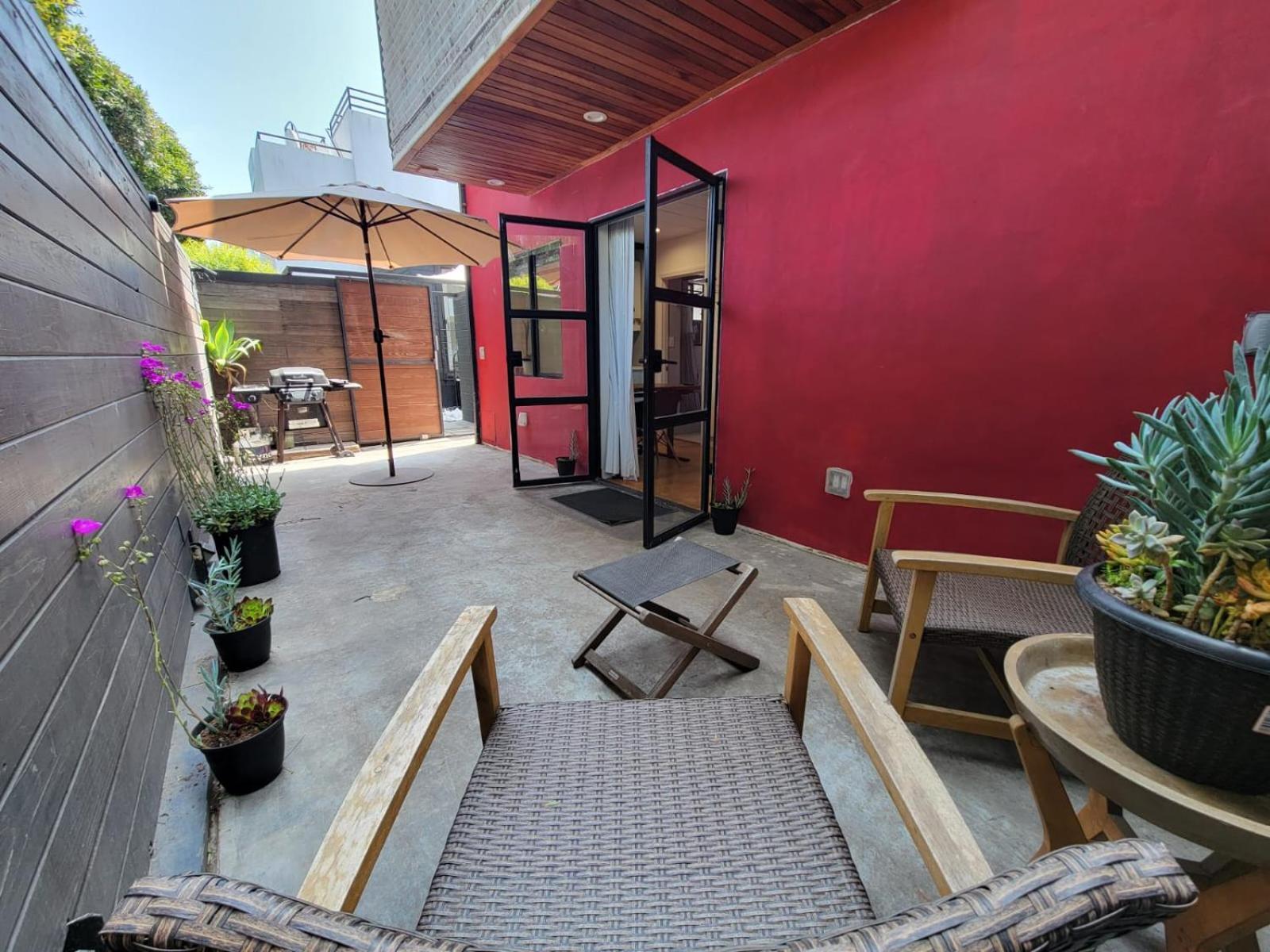 Venice Beach Studio With Large Private Patio Steps To The Beach Лос-Анджелес Экстерьер фото